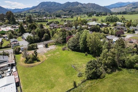 Photo of property in 12 Cromwell Street, Murchison, 7007