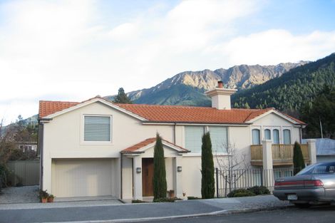 Photo of property in 1 Brisbane Street, Queenstown, 9300