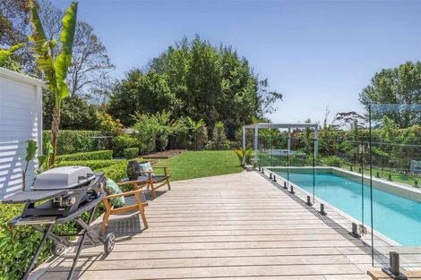 Photo of property in 1 Lansdowne Street, Clifton, Takaka, 7183