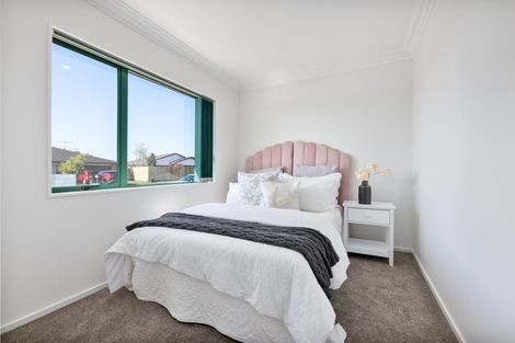 Photo of property in 29 Greenberry Drive, Ranui, Auckland, 0612