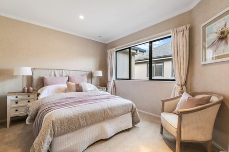 Photo of property in 5 Canterbury Park Lane, Ellerslie, Auckland, 1051