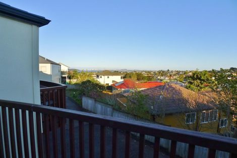 Photo of property in 145f Hobsonville Road, West Harbour, Auckland, 0618