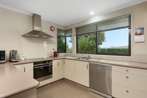 Photo of property in 21 Galloway Crescent, Pyes Pa, Tauranga, 3112