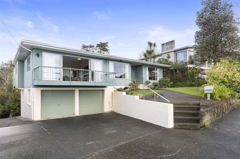 Photo of property in 1/76 Woodlands Crescent, Browns Bay, Auckland, 0630