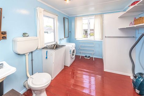 Photo of property in 35 College Street, College Estate, Whanganui, 4500