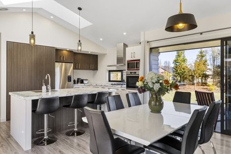 Photo of property in 3 Karaka Place, Kinloch, Taupo, 3377