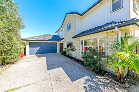 Photo of property in 75 Wayne Francis Drive, Flat Bush, Auckland, 2016