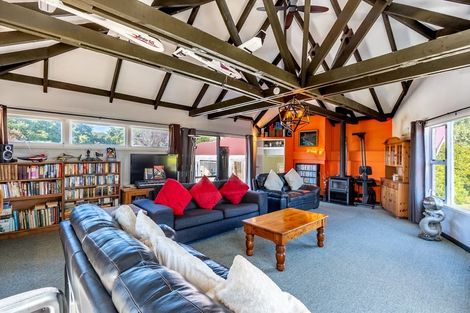 Photo of property in 131 Te Horo Beach Road, Te Horo, Otaki, 5581