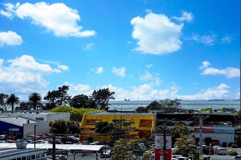 Photo of property in 301/32 Anzac Road, Browns Bay, Auckland, 0630