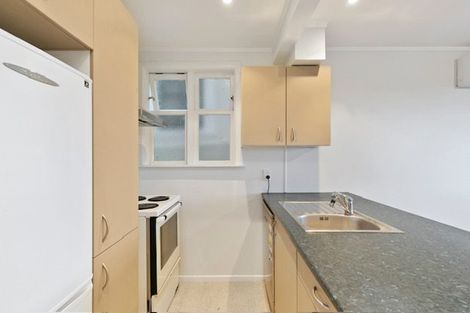 Photo of property in 5/60 Fairlie Terrace, Kelburn, Wellington, 6021