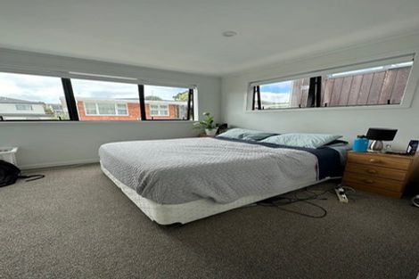 Photo of property in 9/8 James Laurie Street, Henderson, Auckland, 0612