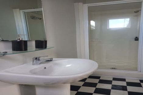 Photo of property in 70 Peary Road, Mount Eden, Auckland, 1024