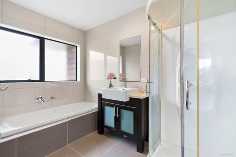 Photo of property in 52 Lake Panorama Drive, Henderson, Auckland, 0612