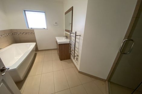 Photo of property in 67 Riverhead Road, Kumeu, 0810