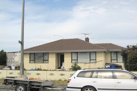 Photo of property in 96 Mcfaddens Road, St Albans, Christchurch, 8052