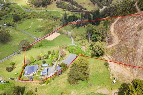 Photo of property in 780 Moonshine Hill Road, Moonshine Valley, Porirua, 5381