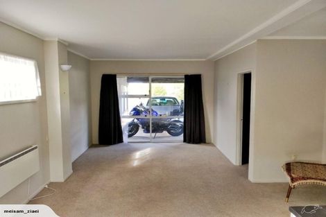Photo of property in 75a Sturges Road, Henderson, Auckland, 0612