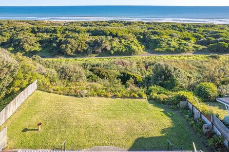 Photo of property in 107 Karaka Street, Castlecliff, Whanganui, 4501