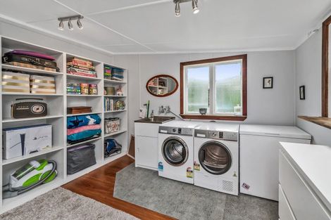 Photo of property in 13 Cliff Street, Coalgate, 7673