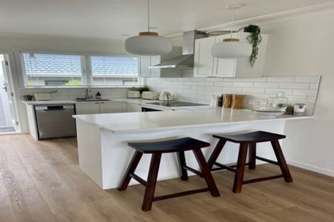 Photo of property in 2/71 Mount Smart Road, Onehunga, Auckland, 1061