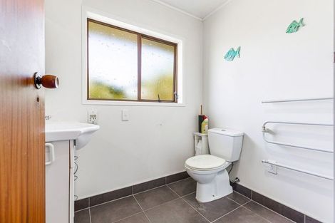 Photo of property in 1/4173a Great North Road, Glen Eden, Auckland, 0602