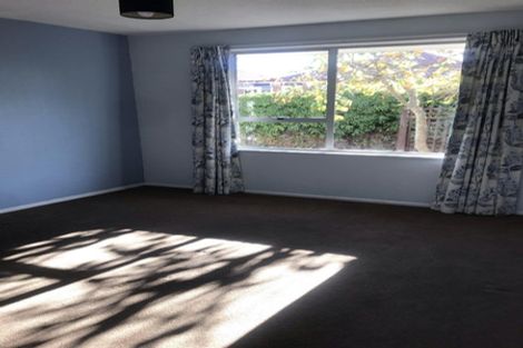 Photo of property in 2/12 Glen Place, Parklands, Christchurch, 8083
