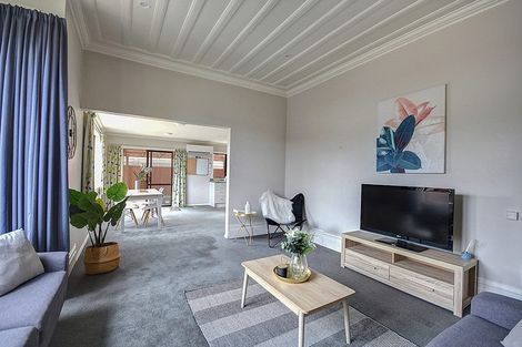 Photo of property in 242 Macandrew Road, Forbury, Dunedin, 9012