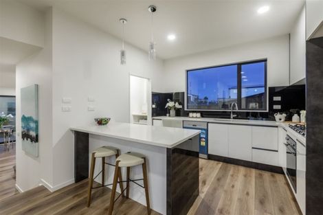 Photo of property in 25 Bight Road, Long Bay, Auckland, 0630