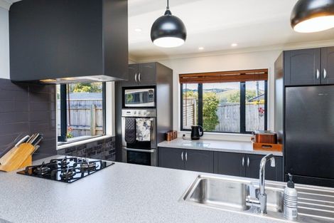 Photo of property in 6 Waipatere Court, Ashhurst, 4810