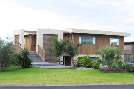 Photo of property in 25 Day Dawn Crescent, Omaha, Warkworth, 0986