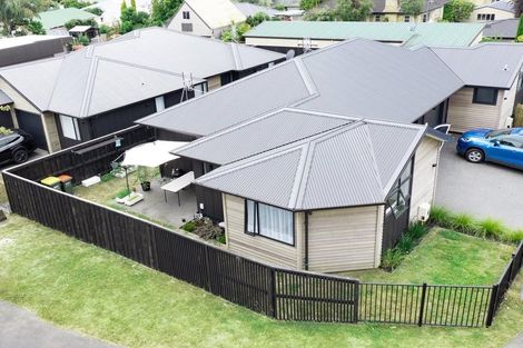 Photo of property in 2/38 Hinton Avenue, Forest Lake, Hamilton, 3200