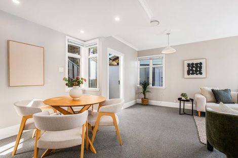 Photo of property in 424 Evans Bay Parade, Hataitai, Wellington, 6021