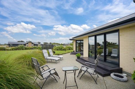 Photo of property in 14 Kakariki Way, Otatara, Invercargill, 9879