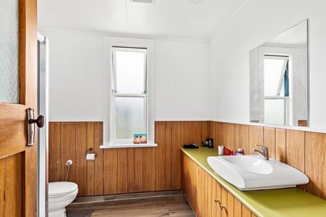 Photo of property in 212 Parkhurst Road, Parakai, 0830