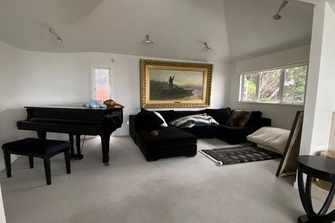 Photo of property in 2 Palliser Road, Roseneath, Wellington, 6011