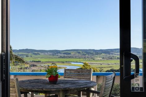 Photo of property in 67 Garfield Road, Helensville, 0800