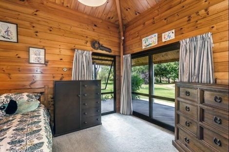 Photo of property in 850 Tukairangi Road, Acacia Bay, Taupo, 3385