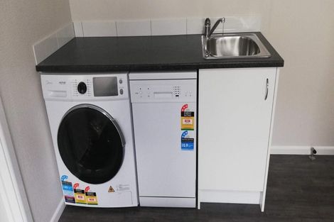 Photo of property in 2/29 Brockworth Place, Riccarton, Christchurch, 8011