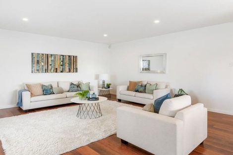 Photo of property in 2/117 Great South Road, Manurewa, Auckland, 2102