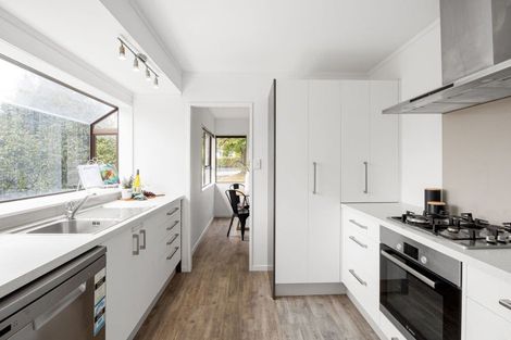 Photo of property in 32 Cromwell Drive, Fitzroy, Hamilton, 3206