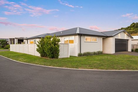 Photo of property in 45 Saint Pauls Drive, Brookfield, Tauranga, 3110