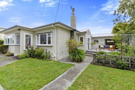 Photo of property in 5 Meadows Avenue, Waiwhetu, Lower Hutt, 5010