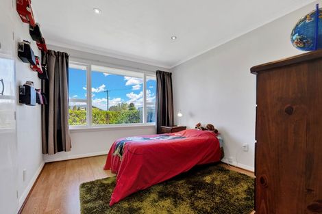 Photo of property in 1 Stackhouse Avenue, Bishopdale, Christchurch, 8053