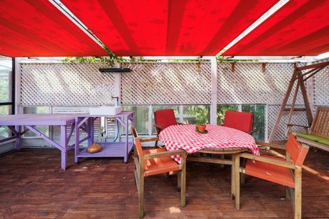 Photo of property in 1 Peter Hall Drive, Kelvin Grove, Palmerston North, 4414