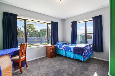 Photo of property in 22 Tuckers Road, Redwood, Christchurch, 8051