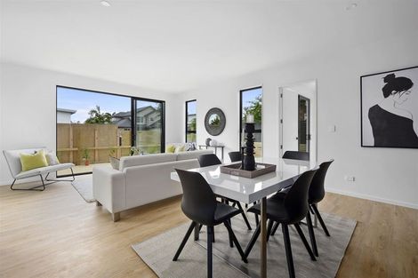 Photo of property in 7/5 Lemon Grove Lane, Greenhithe, Auckland, 0632