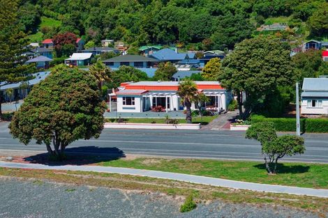 Photo of property in 218 Esplanade, Kaikoura, 7300