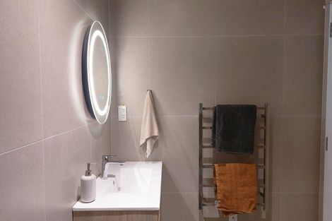 Photo of property in 8/10 Rimu Street, New Lynn, Auckland, 0600