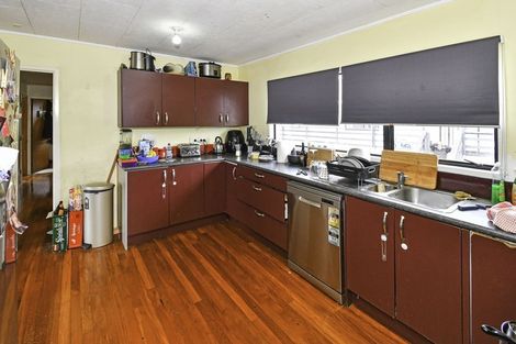 Photo of property in 8 Southview Place, Wattle Downs, Auckland, 2102
