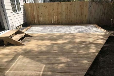 Photo of property in 3/30 John Jennings Drive, Oteha, Auckland, 0632